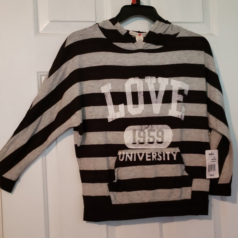Derek heart  top long sleeve with hoodie